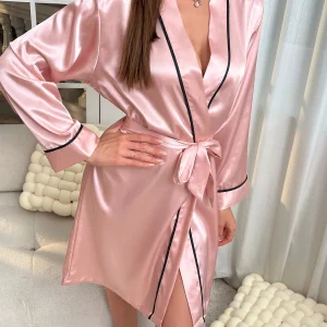 peignoir féminin en satin